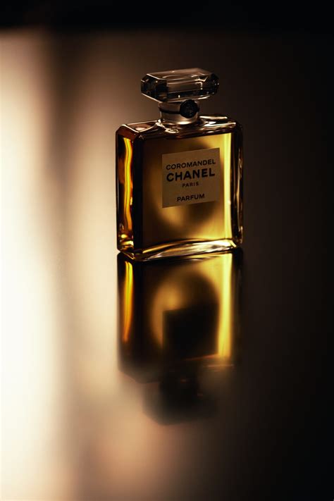 Coromandel Parfum Chanel for women and men .